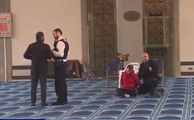Канада: нападение на мечеть и верующих в Миссиссоге